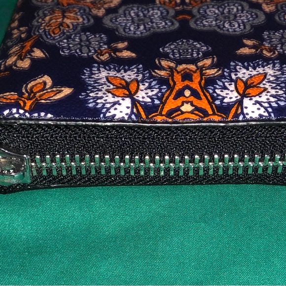 AUTHENTIC NWT ACCORDION ZIP WALLET IN FOREST FLOWER PRINT COATED CANVAS - Picture 5 of 11